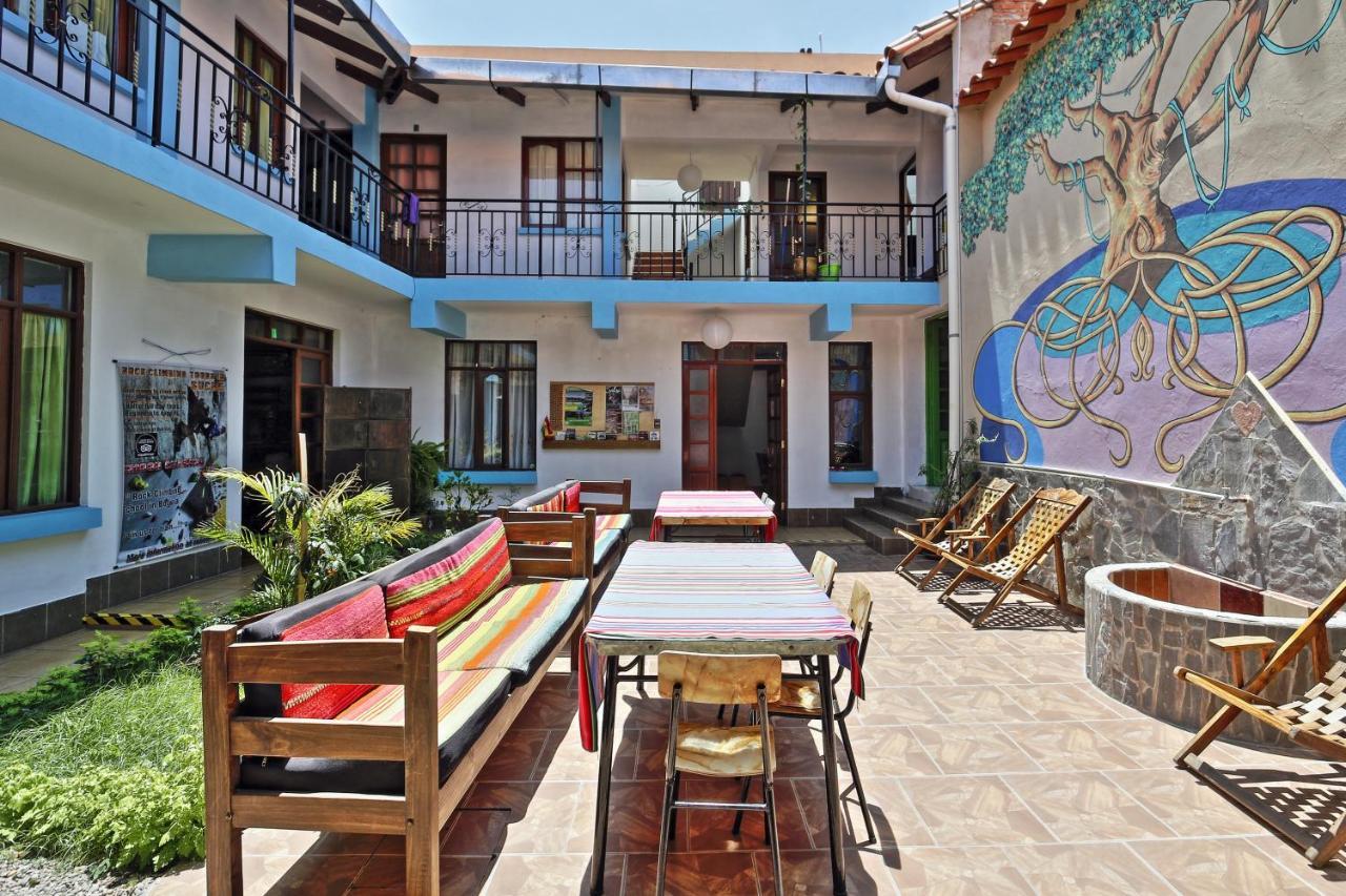 The Celtic Cross Hotel Sucre Luaran gambar