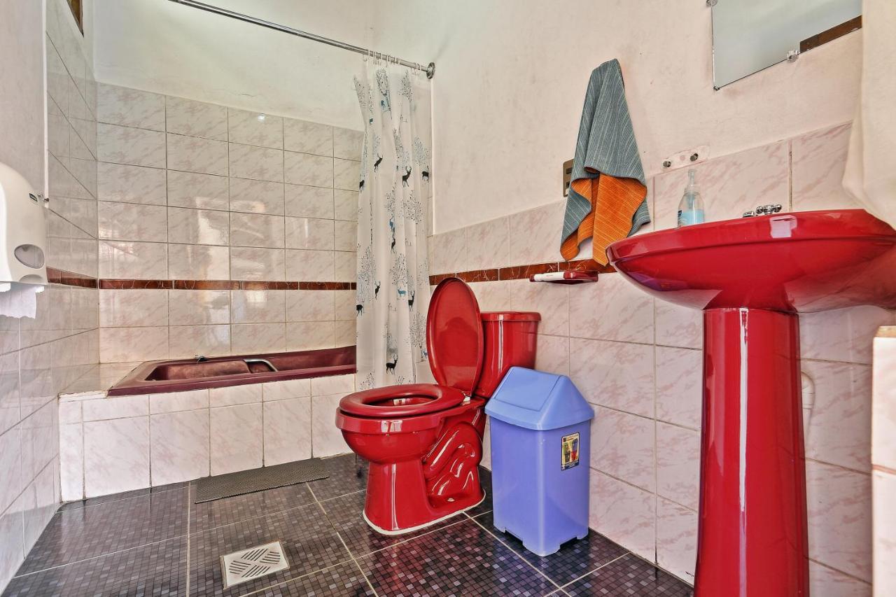 The Celtic Cross Hotel Sucre Luaran gambar